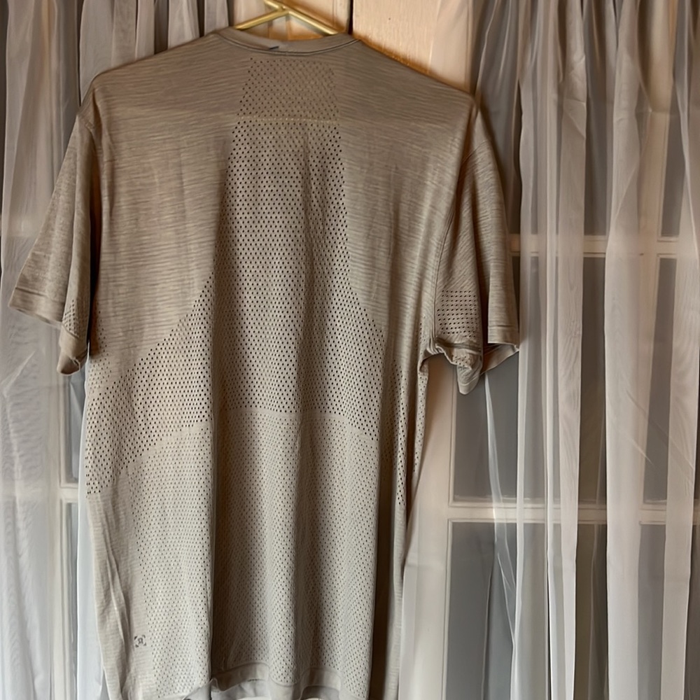 Lululemon Breath Repeat Short Sleeve Shirt Men’s XL - Picture 9 of 11